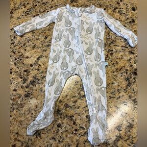 Posh Peanut bunny zippie NB